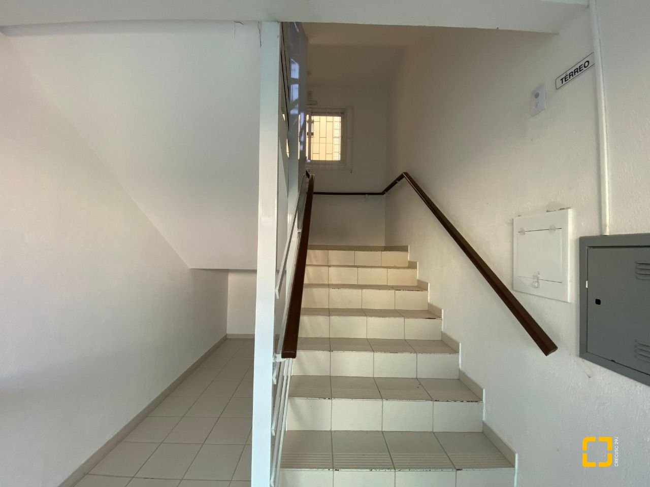 Apartamento com 90m², 3 quartos (sendo 1 suíte), 1 garagem, no bairro Ipiranga em São José