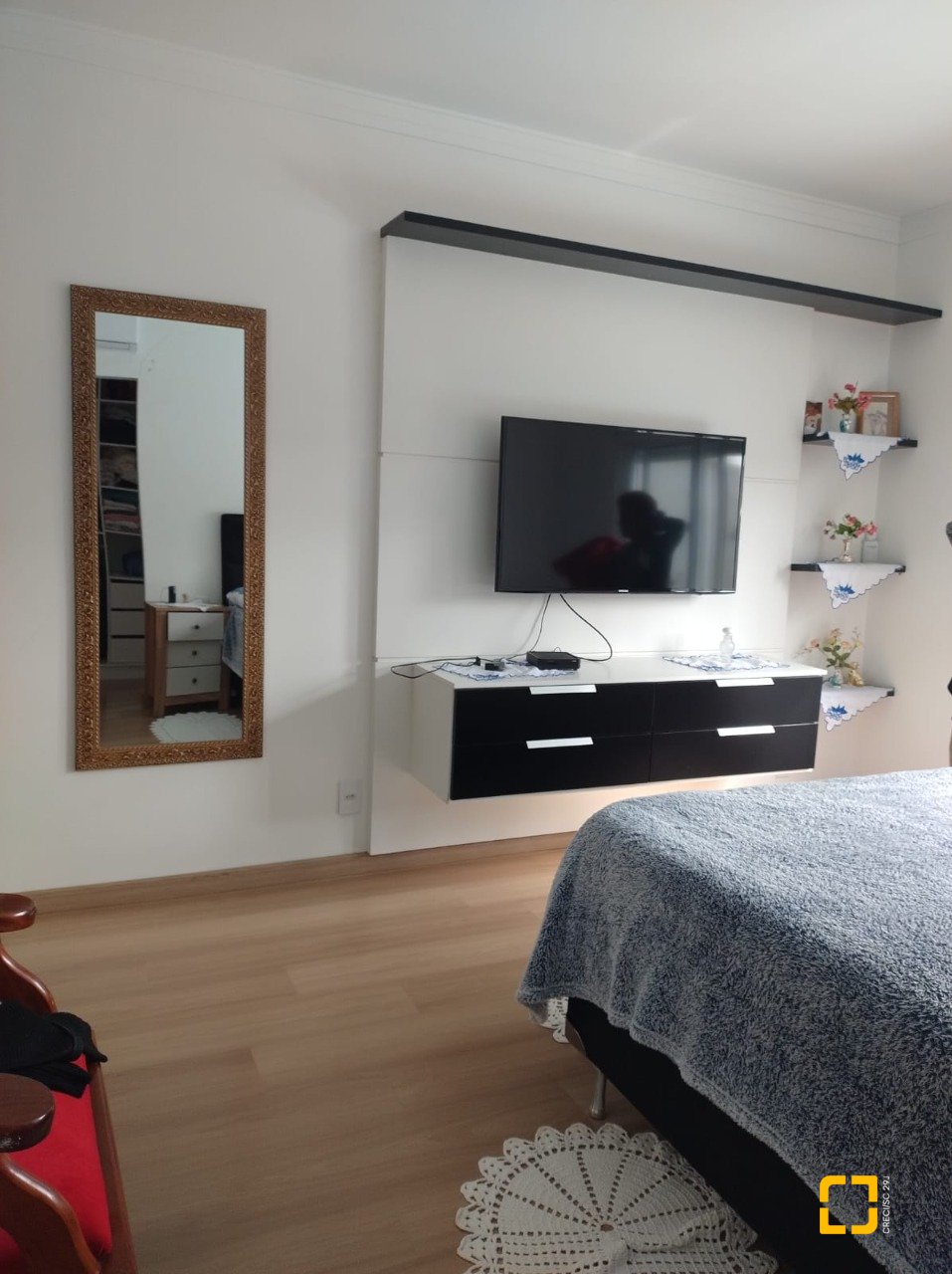 Casa de Condomínio com 370m², 4 quartos (sendo 1 suíte), 2 garagens, no bairro Canasvieiras em Florianópolis