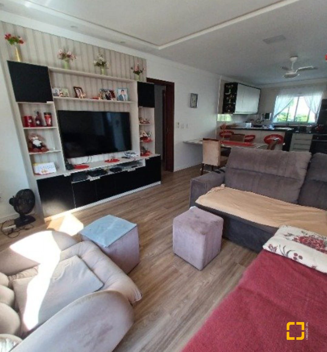 Casa de Condomínio com 370m², 4 quartos (sendo 1 suíte), 2 garagens, no bairro Canasvieiras em Florianópolis