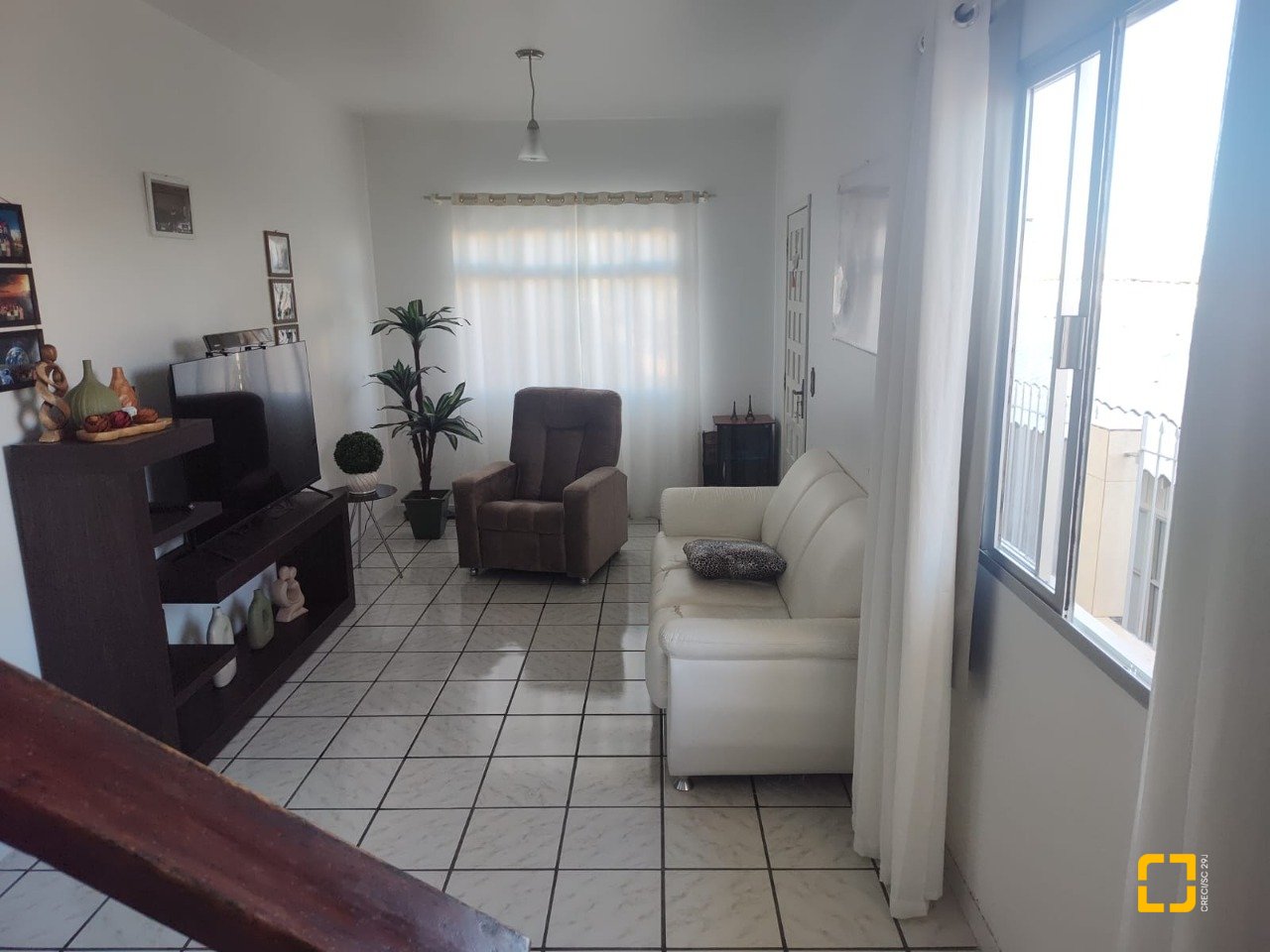 Casa com 103m², 3 quartos (sendo 1 suíte), no bairro Centro em Florianópolis