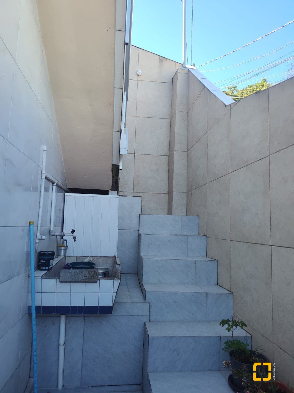 Casa com 103m², 3 quartos (sendo 1 suíte), no bairro Centro em Florianópolis