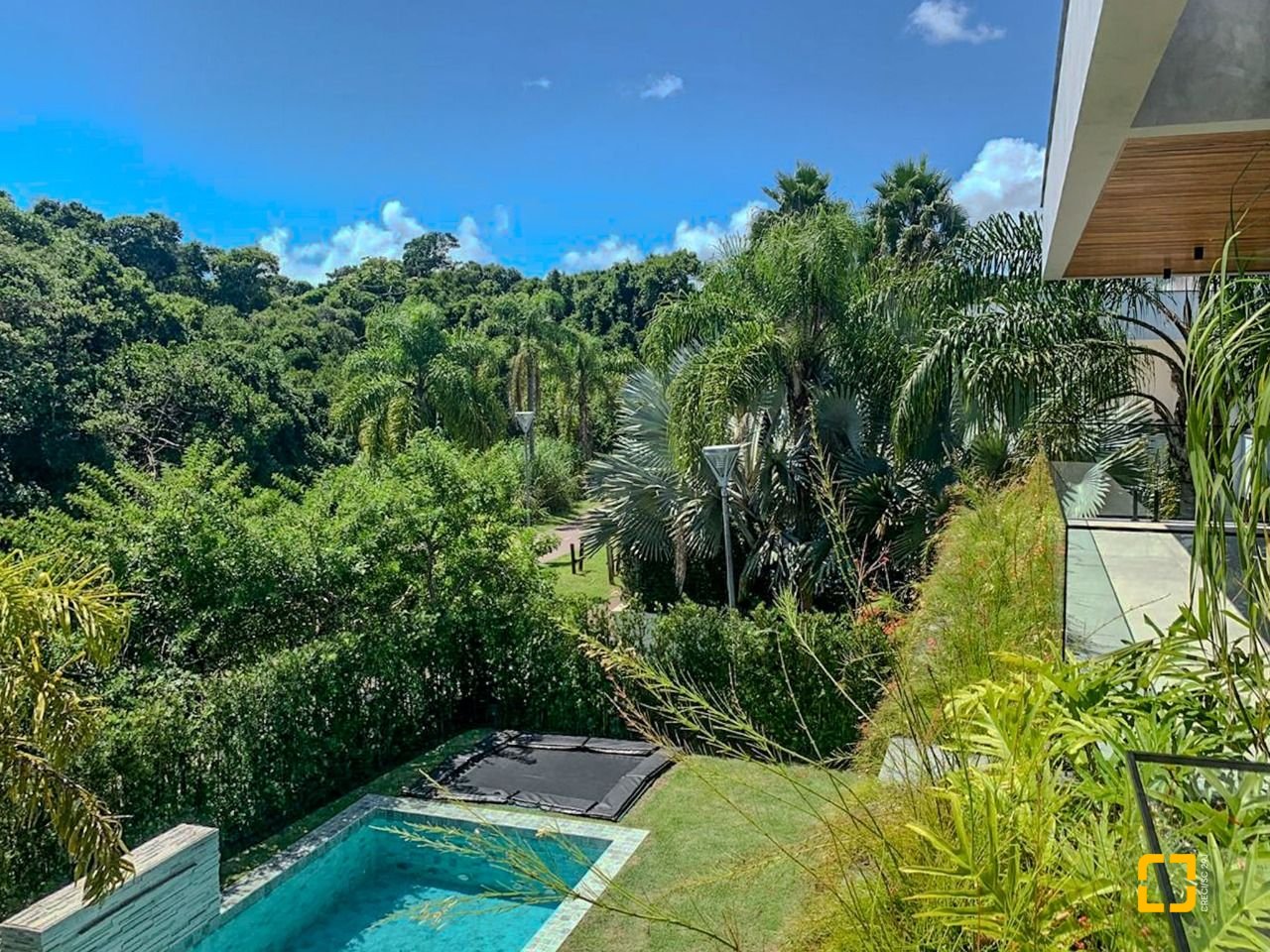 Casa com 564m², 8 quartos (sendo 4 suítes), 4 garagens, no bairro Jurerê Internacional em Florianópolis