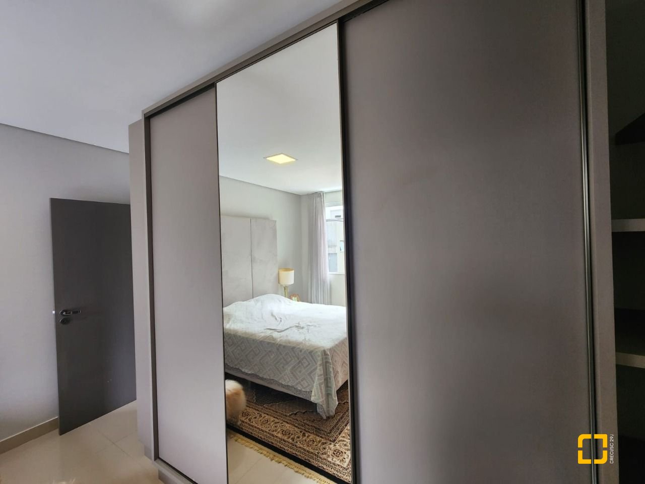 Casa com 178m², 6 quartos (sendo 3 suítes), 2 garagens, no bairro Córrego Grande em Florianópolis