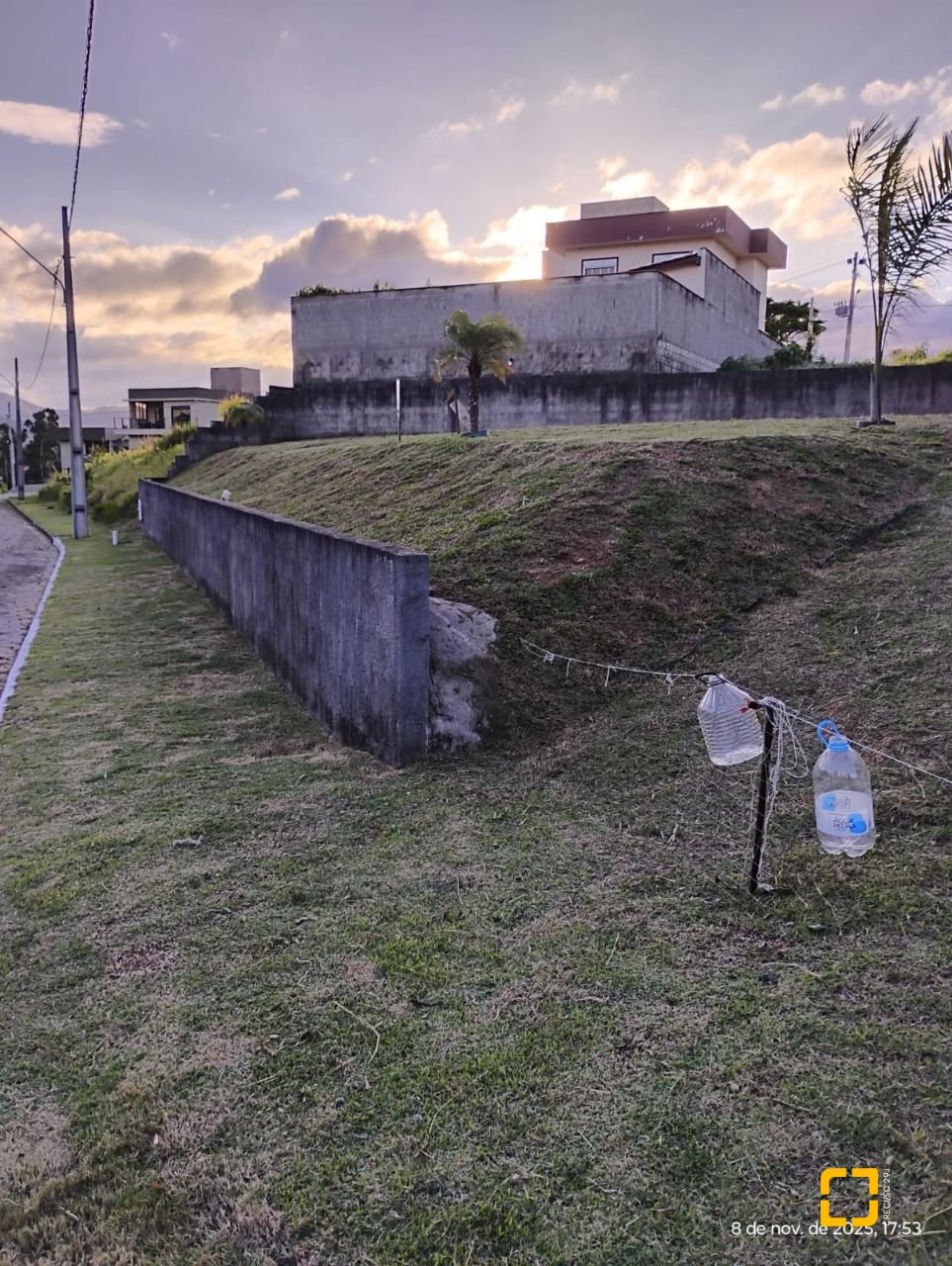 Terreno com 451m², no bairro Areias de Baixo em Governador Celso Ramos