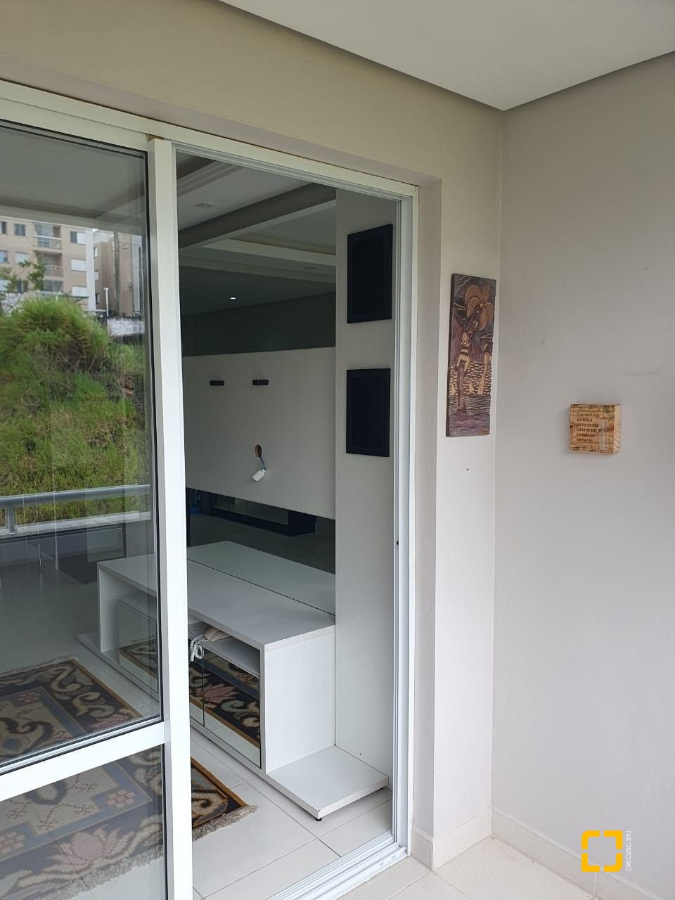 Apartamento com 63m², 2 quartos, 1 garagem, no bairro Serraria em São José
