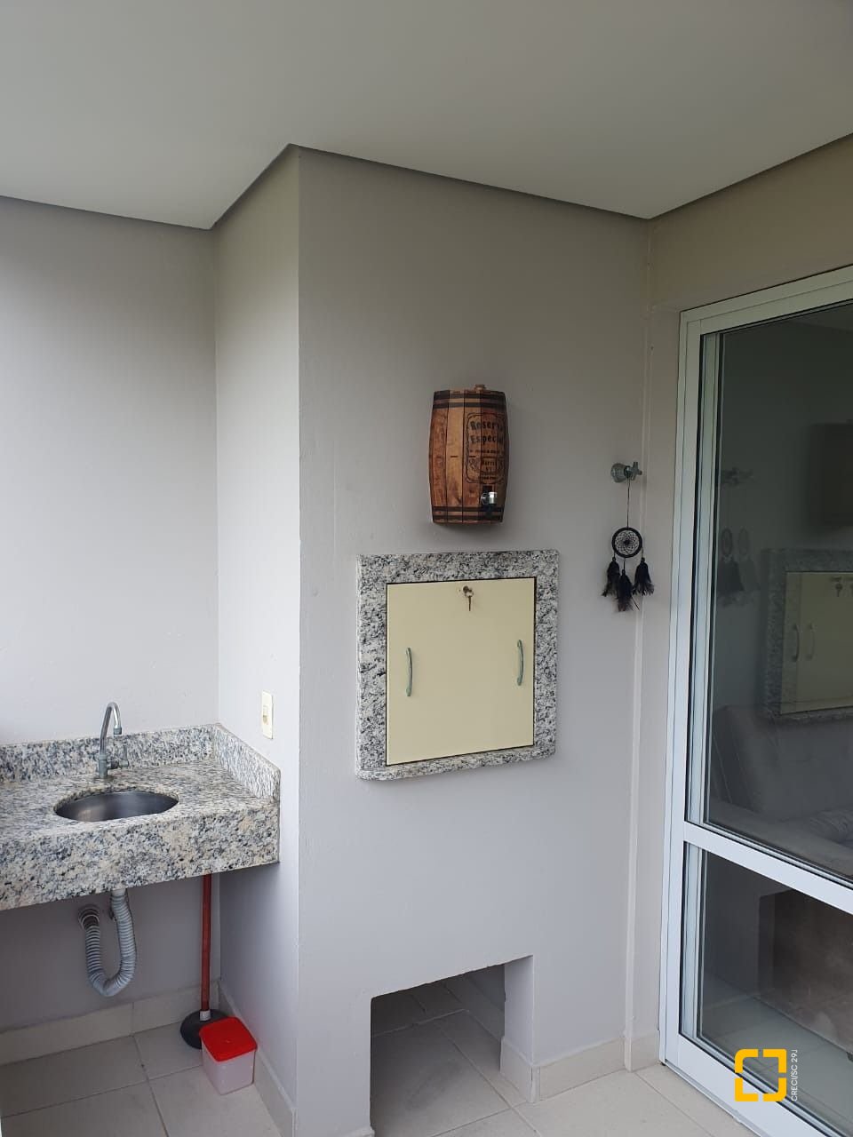 Apartamento com 63m², 2 quartos, 1 garagem, no bairro Serraria em São José