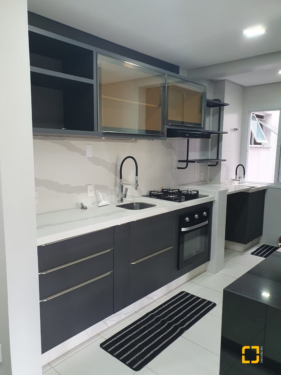 Apartamento com 63m², 2 quartos, 1 garagem, no bairro Serraria em São José