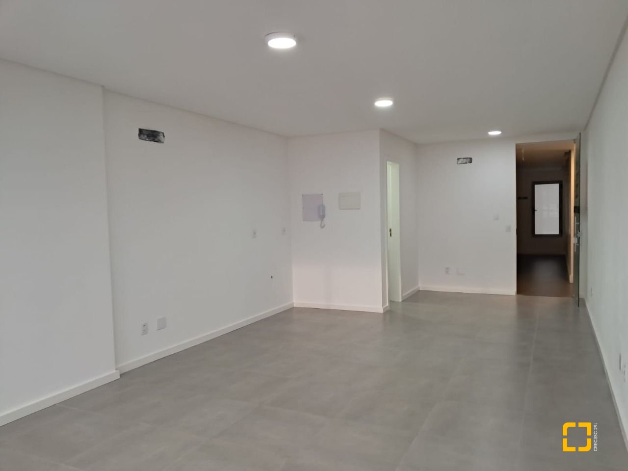Sala com 38m², 1 garagem, no bairro Saco dos Limões em Florianópolis