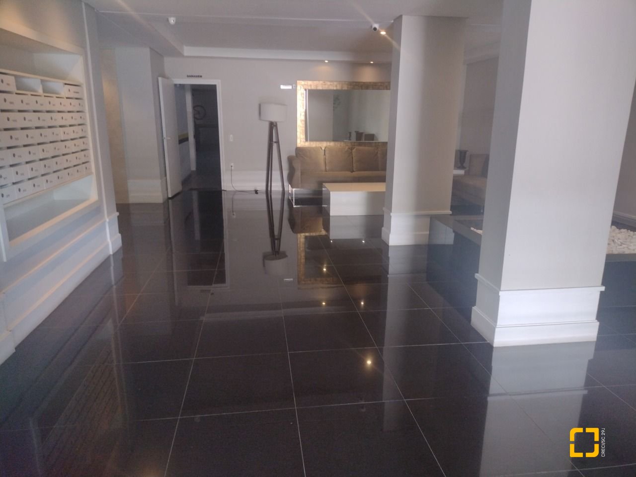Apartamento com 170m², 6 quartos (sendo 2 suítes), 3 garagens, no bairro Itacorubi em Florianópolis
