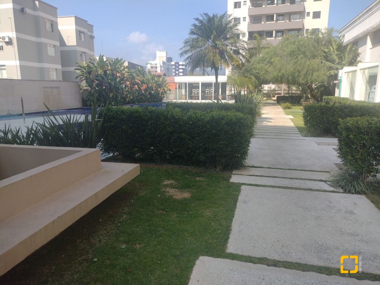 Apartamento com 170m², 6 quartos (sendo 2 suítes), 3 garagens, no bairro Itacorubi em Florianópolis