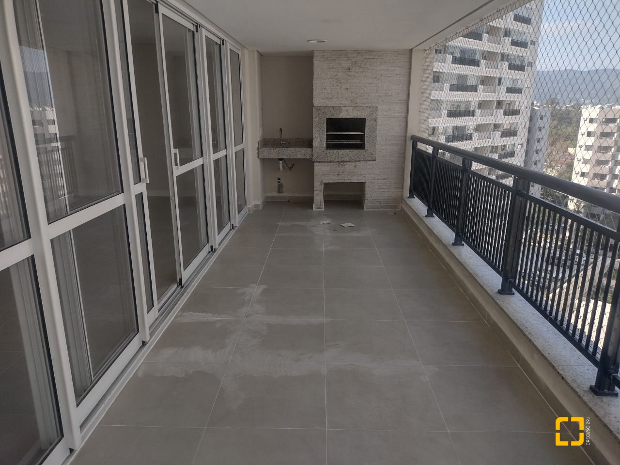 Apartamento com 170m², 6 quartos (sendo 2 suítes), 3 garagens, no bairro Itacorubi em Florianópolis