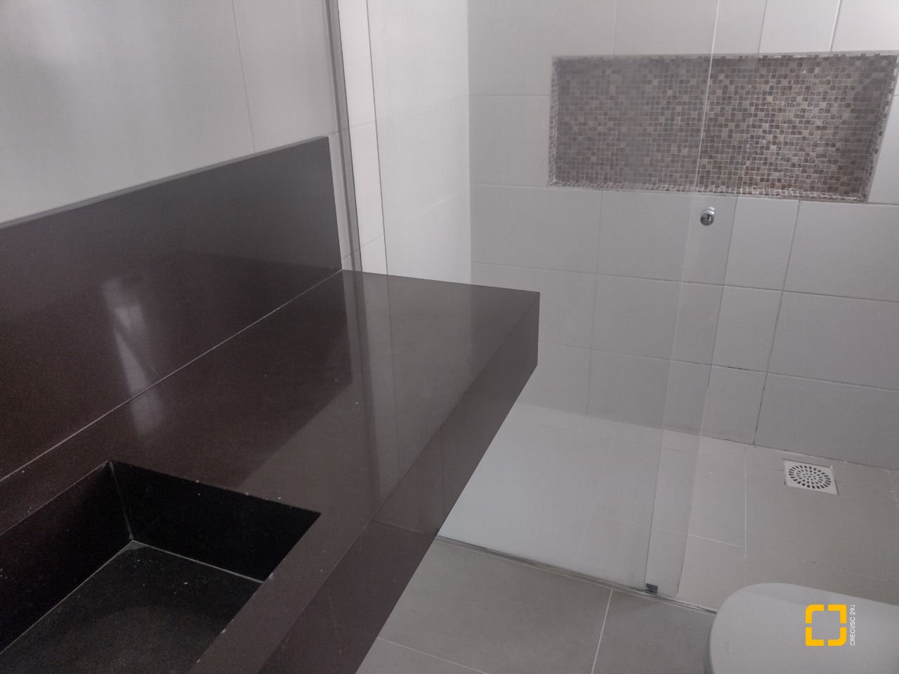 Apartamento com 170m², 6 quartos (sendo 2 suítes), 3 garagens, no bairro Itacorubi em Florianópolis
