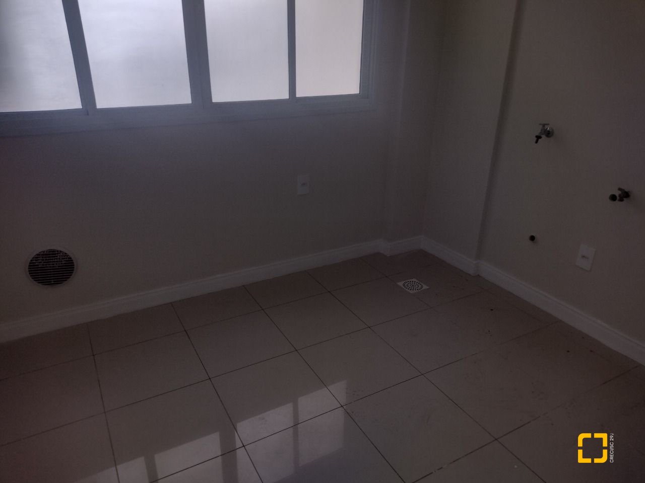 Apartamento com 170m², 6 quartos (sendo 2 suítes), 3 garagens, no bairro Itacorubi em Florianópolis