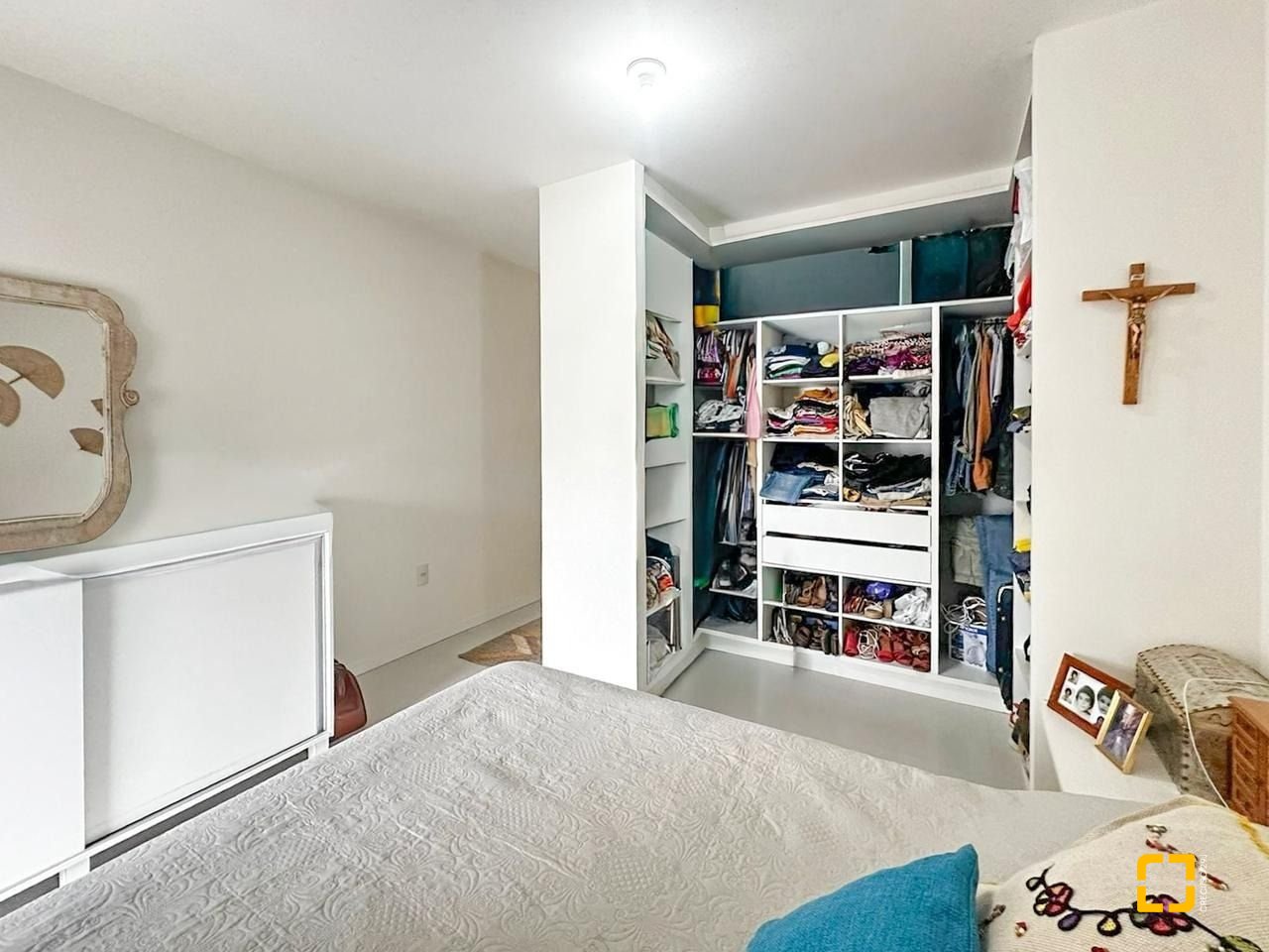 Casa com 117m², 4 quartos (sendo 1 suíte), 2 garagens, no bairro Campeche em Florianópolis