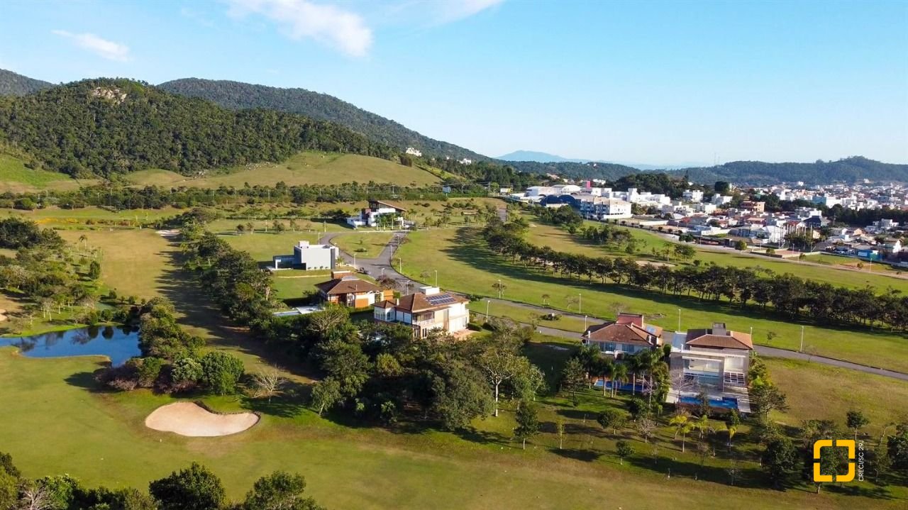 Terreno com 1261m², no bairro Ingleses em Florianópolis
