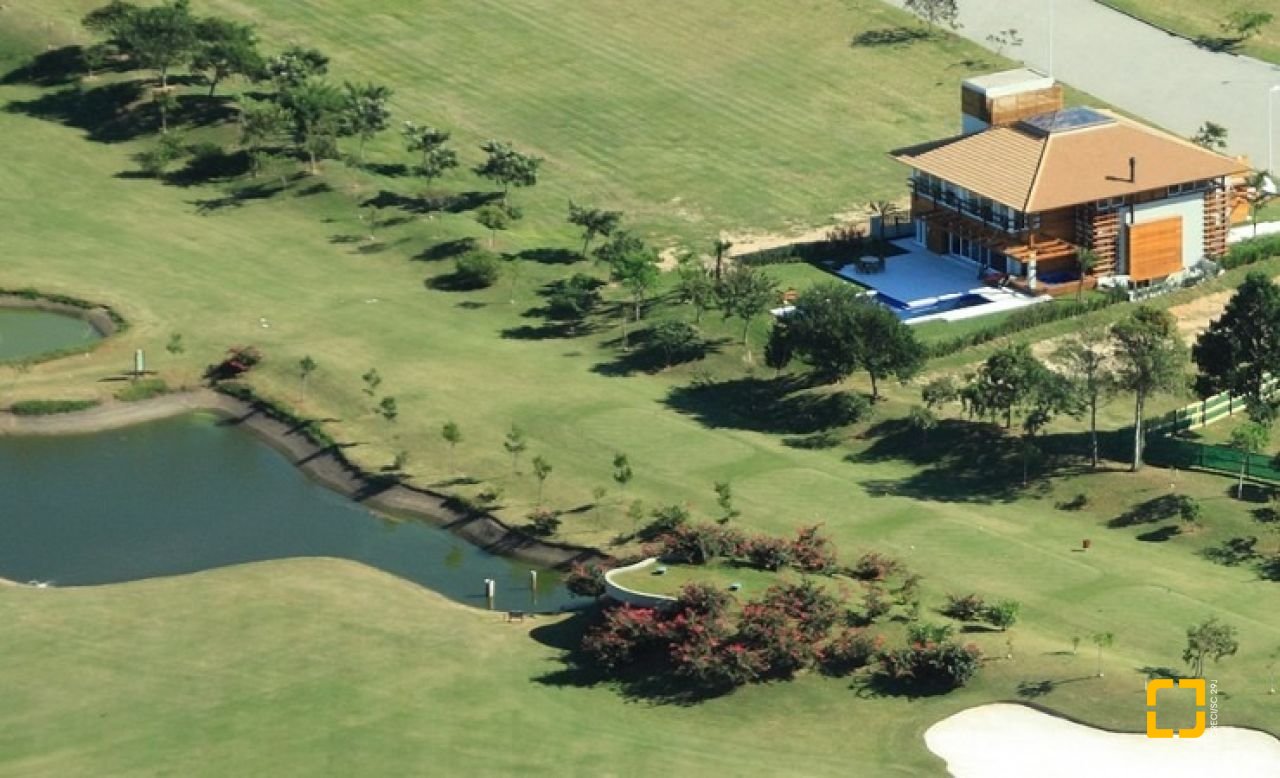 Terreno com 1261m², no bairro Ingleses em Florianópolis