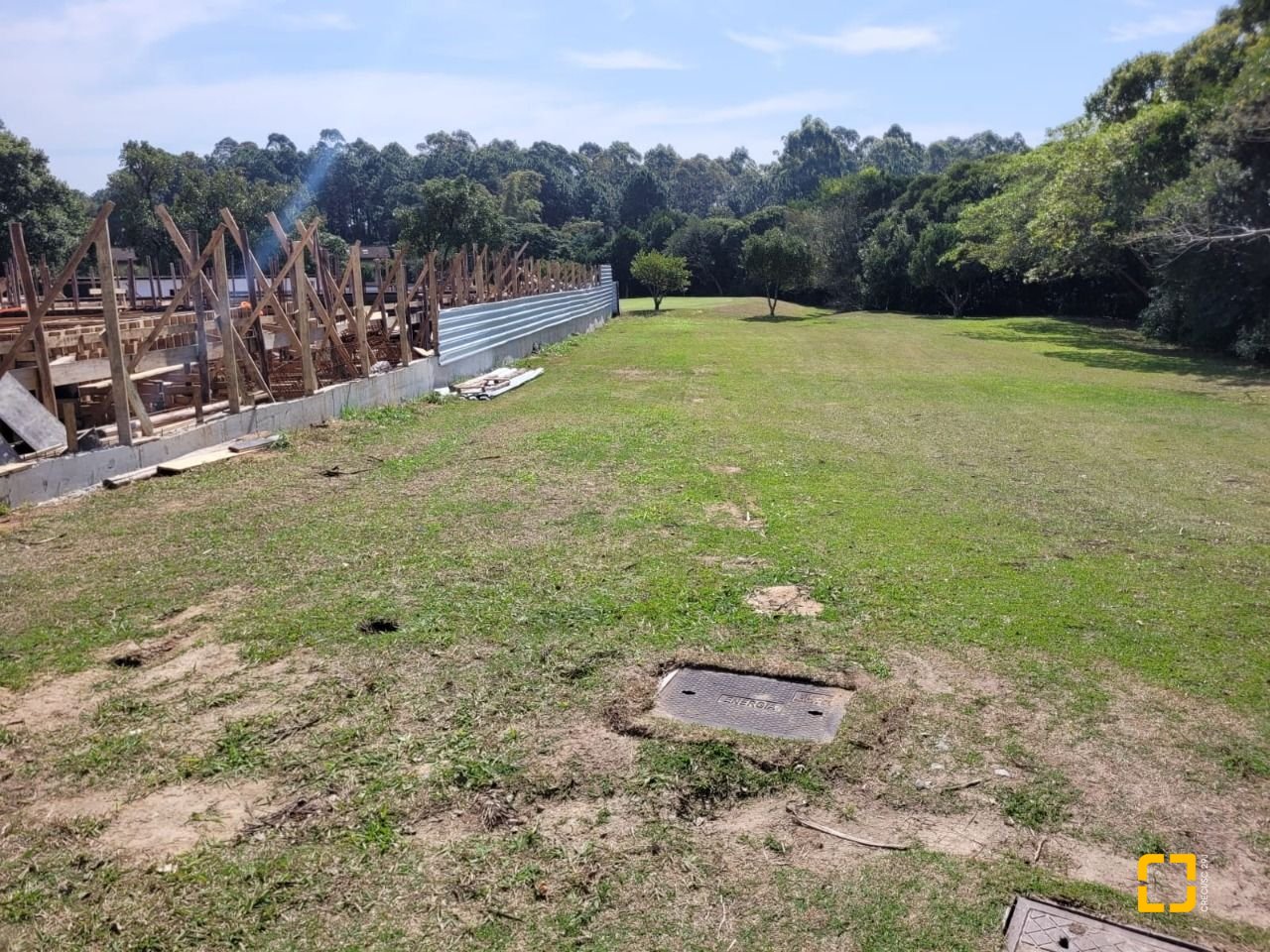 Terreno com 1261m², no bairro Ingleses em Florianópolis