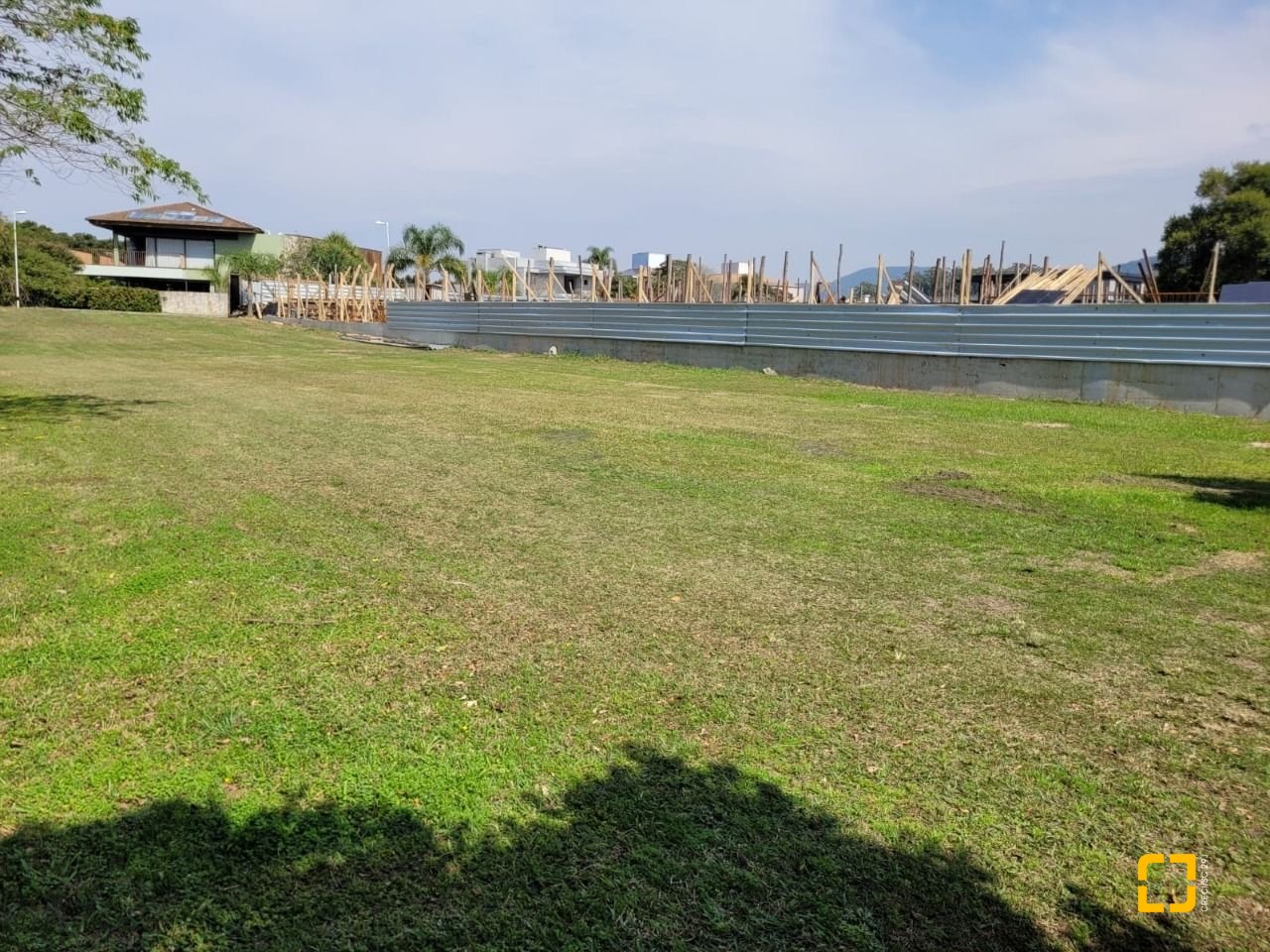 Terreno com 1261m², no bairro Ingleses em Florianópolis