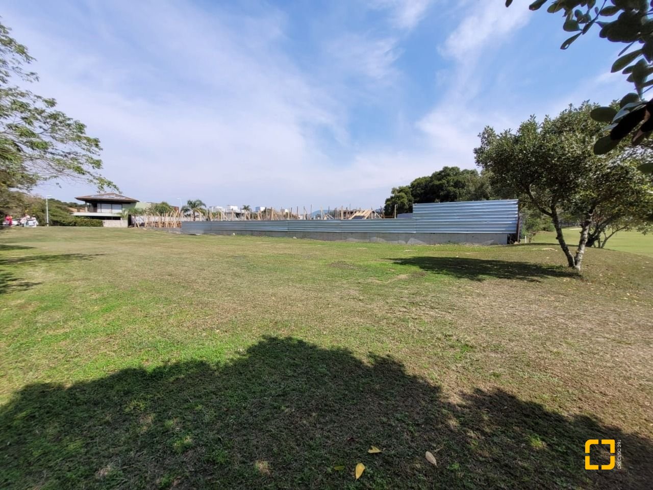 Terreno com 1261m², no bairro Ingleses em Florianópolis