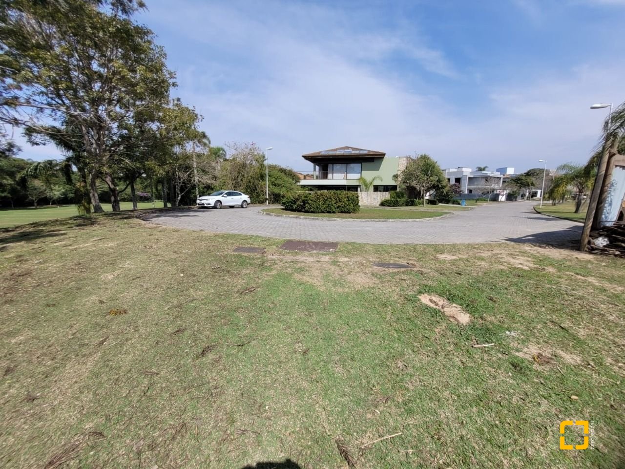 Terreno com 1261m², no bairro Ingleses em Florianópolis