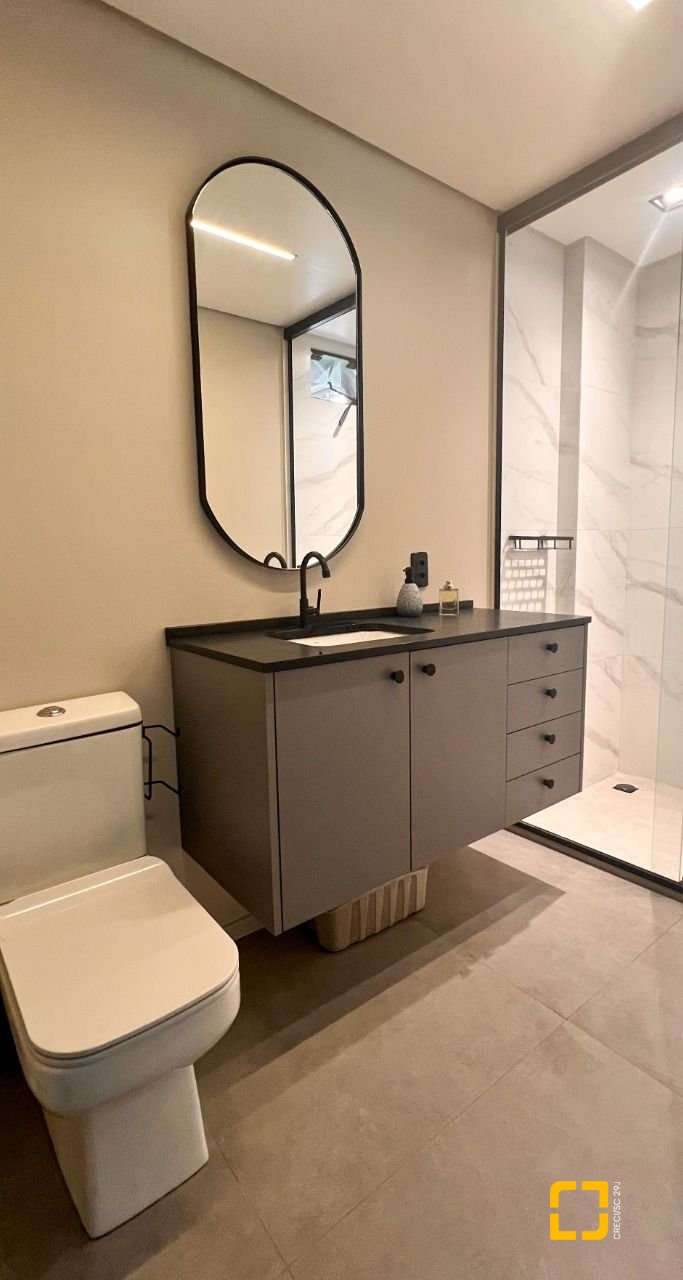 Apartamento com 76m², 3 quartos (sendo 1 suíte), no bairro Centro em Florianópolis