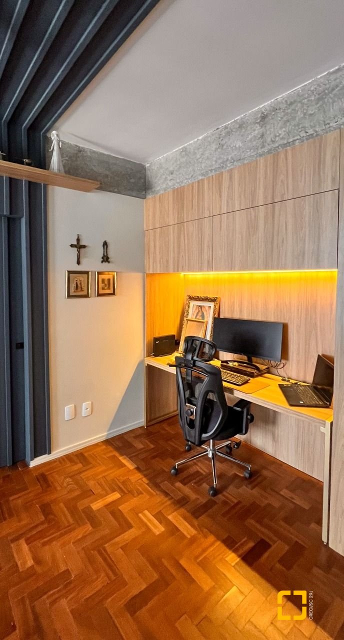 Apartamento com 76m², 3 quartos (sendo 1 suíte), no bairro Centro em Florianópolis