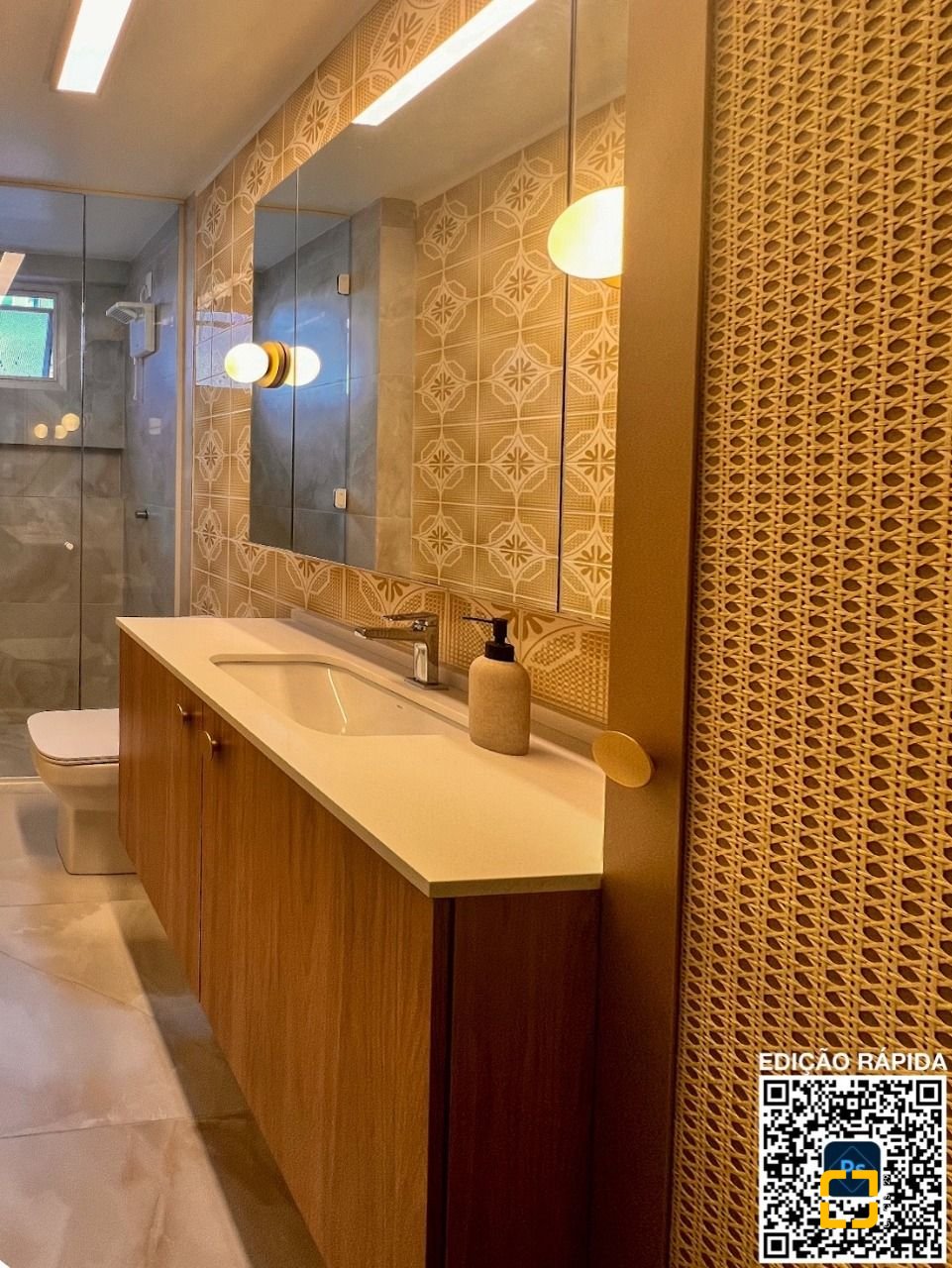 Apartamento com 76m², 3 quartos (sendo 1 suíte), no bairro Centro em Florianópolis