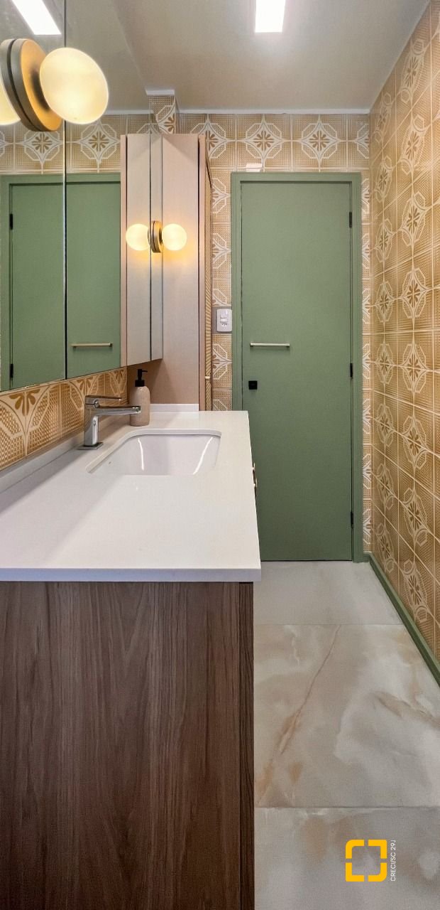 Apartamento com 76m², 3 quartos (sendo 1 suíte), no bairro Centro em Florianópolis