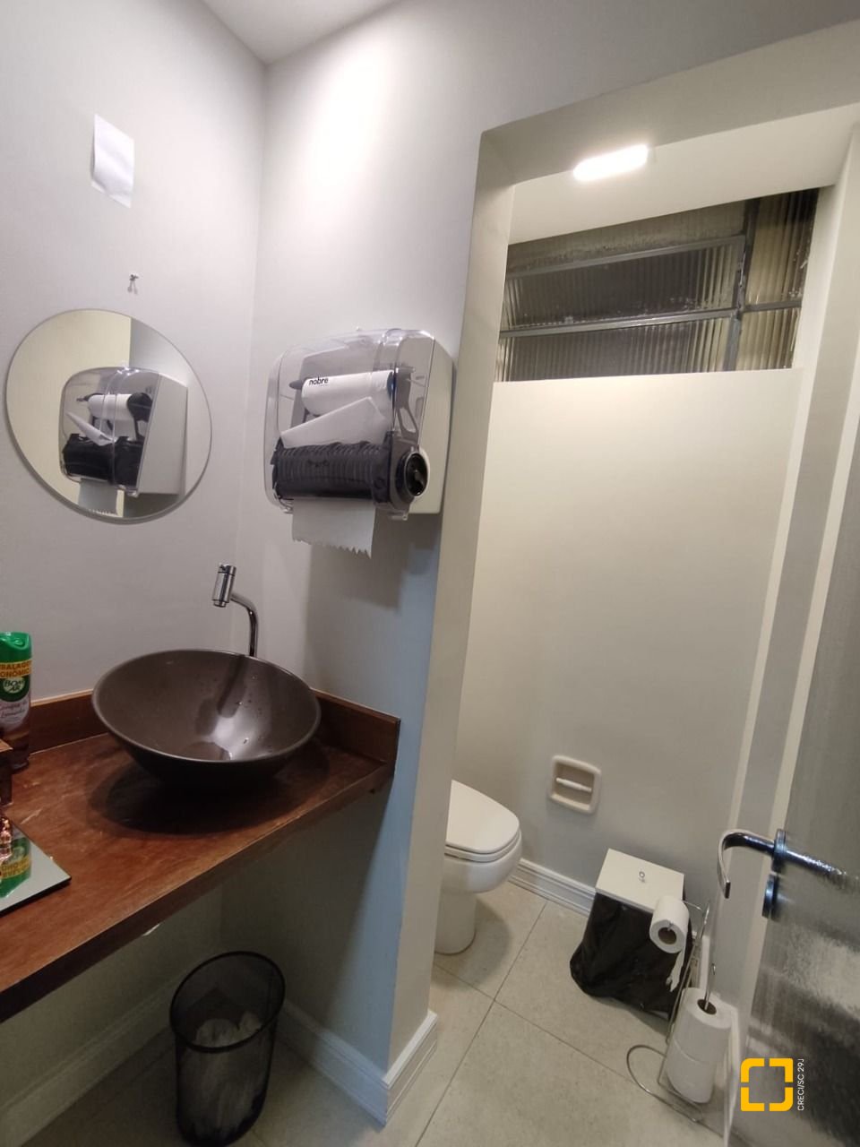 Sala com 64m², no bairro Centro em Florianópolis