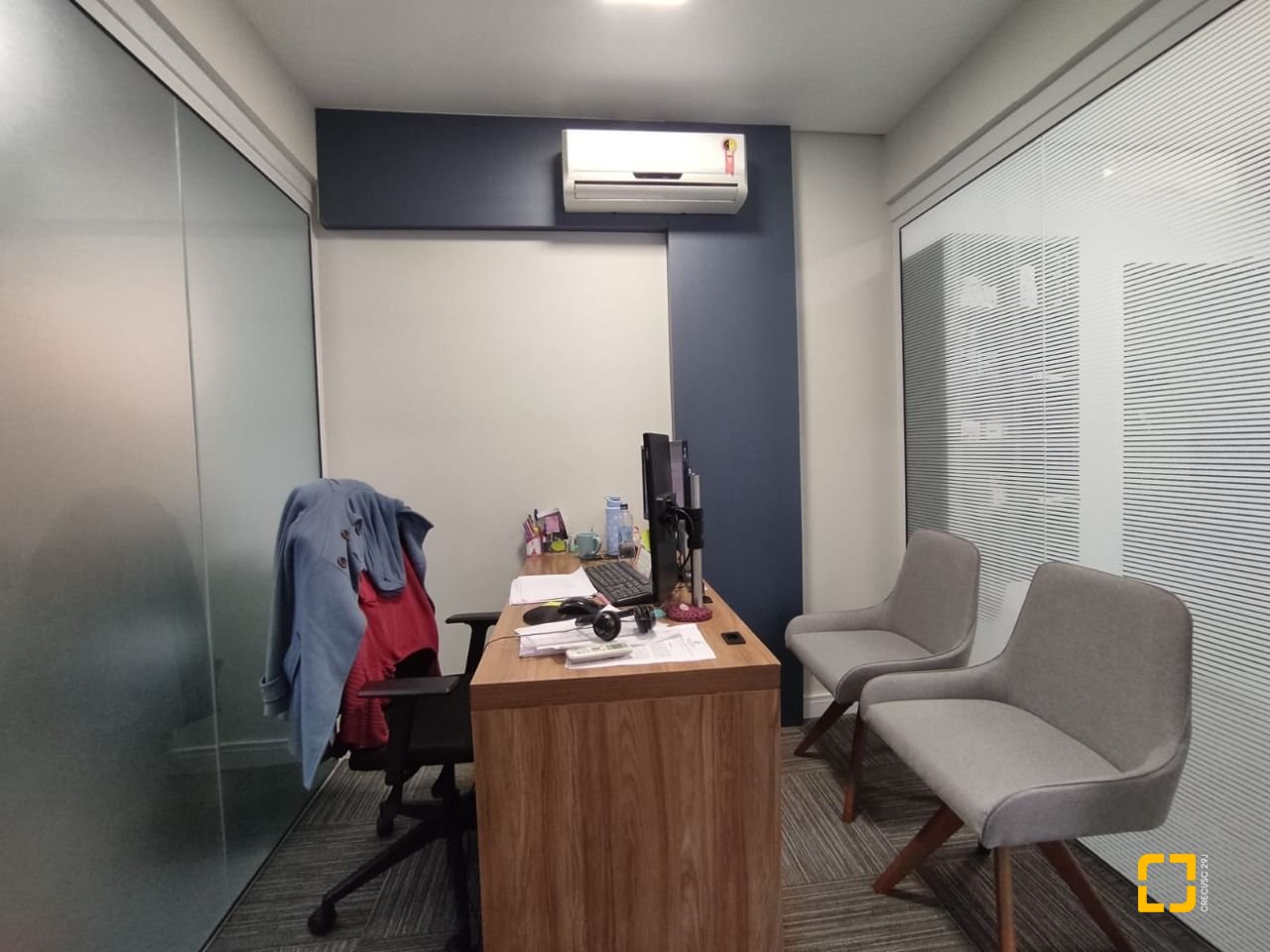 Sala com 64m², no bairro Centro em Florianópolis