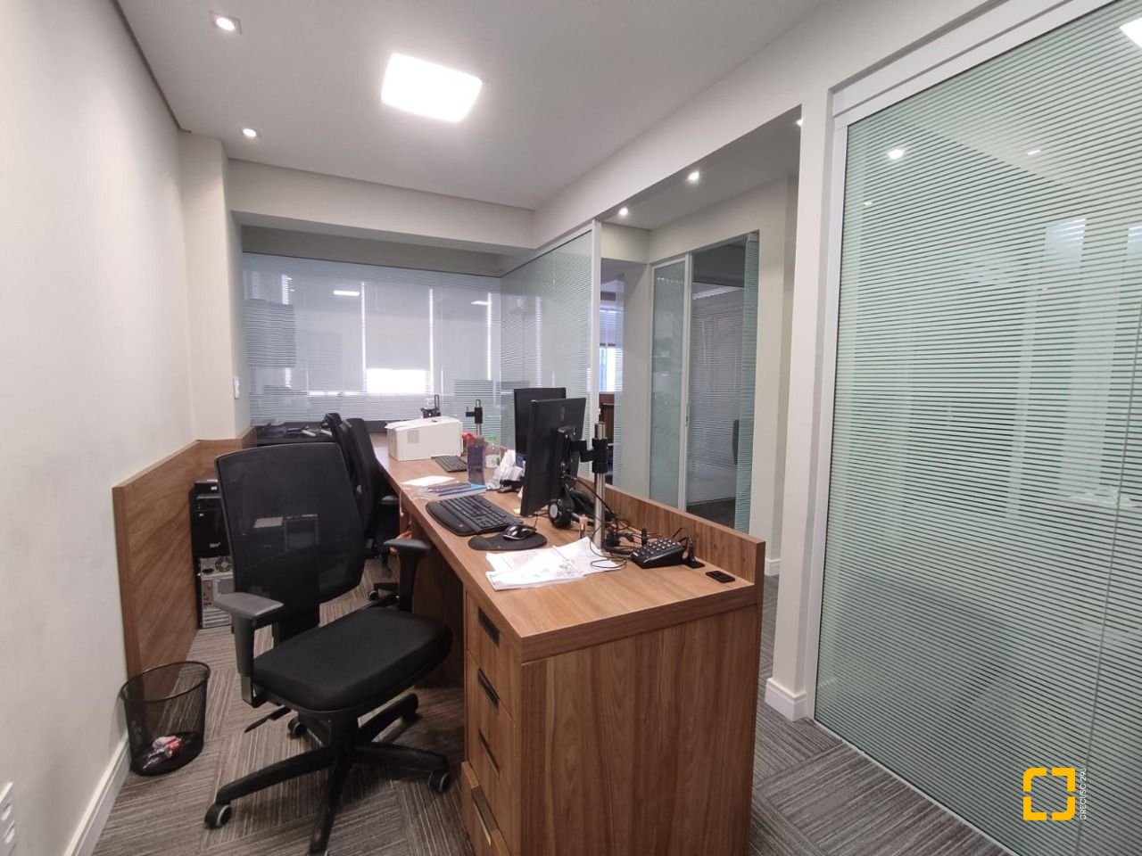 Sala com 64m², no bairro Centro em Florianópolis