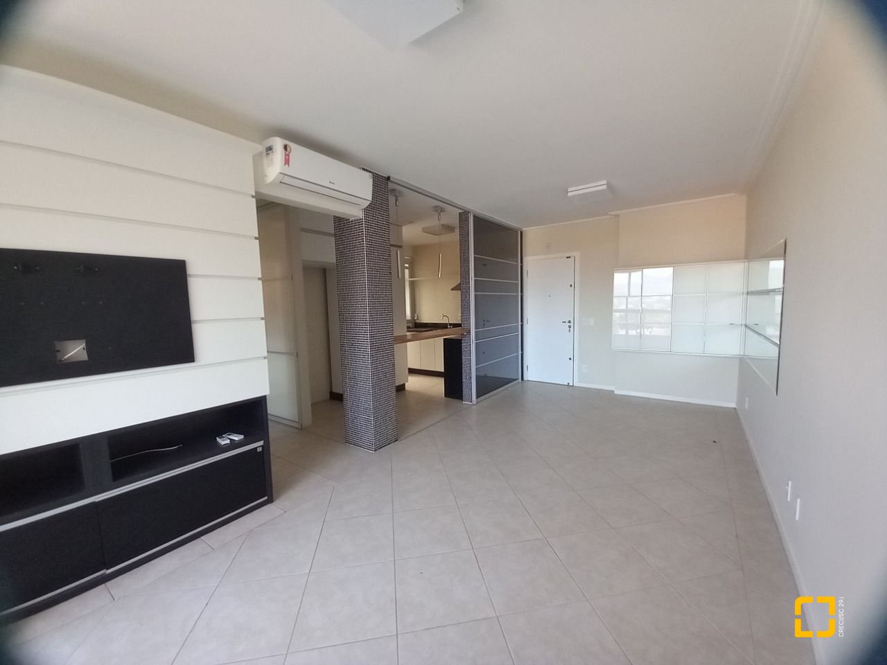 Apartamento com 71m², 3 quartos (sendo 1 suíte), 1 garagem, no bairro João Paulo em Florianópolis
