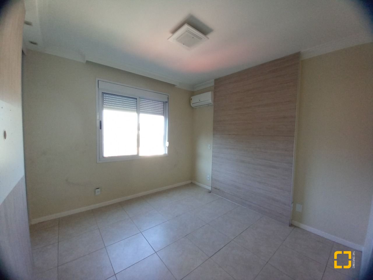 Apartamento com 71m², 3 quartos (sendo 1 suíte), 1 garagem, no bairro João Paulo em Florianópolis