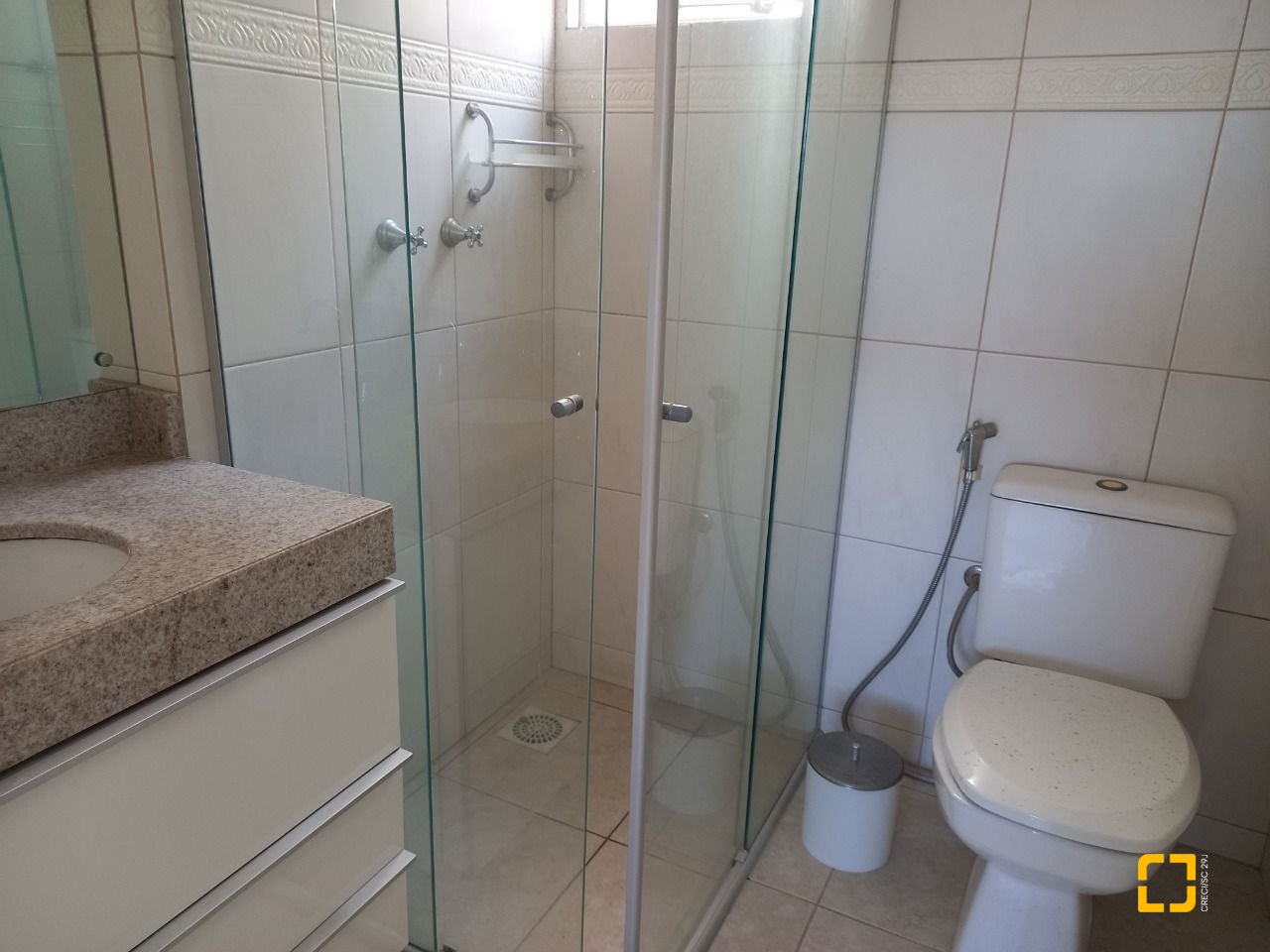Apartamento com 71m², 3 quartos (sendo 1 suíte), 1 garagem, no bairro João Paulo em Florianópolis