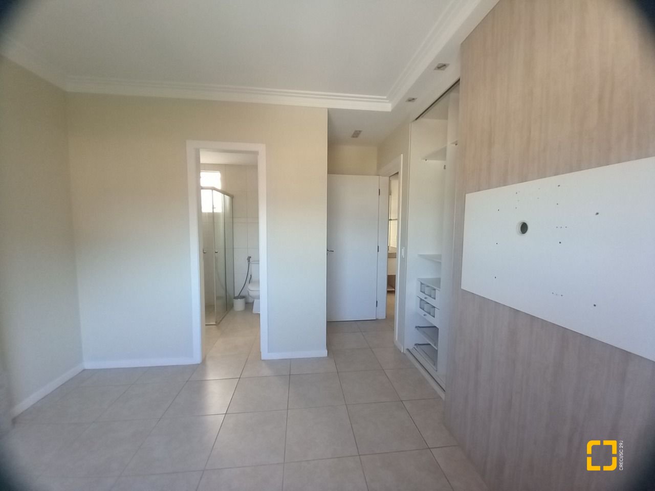 Apartamento com 71m², 3 quartos (sendo 1 suíte), 1 garagem, no bairro João Paulo em Florianópolis