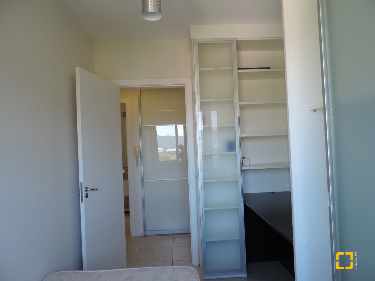 Apartamento com 71m², 3 quartos (sendo 1 suíte), 1 garagem, no bairro João Paulo em Florianópolis