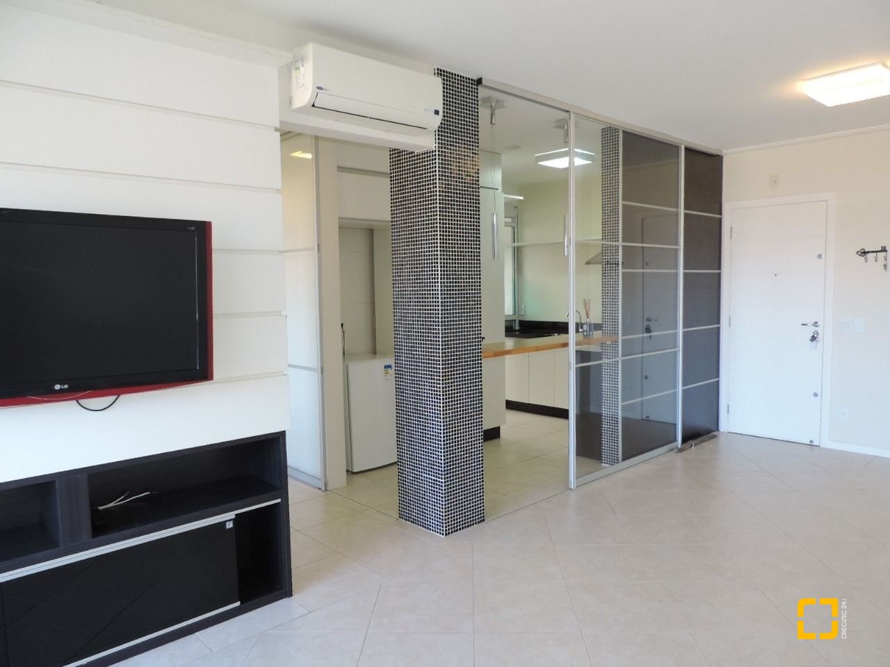 Apartamento com 71m², 3 quartos (sendo 1 suíte), 1 garagem, no bairro João Paulo em Florianópolis
