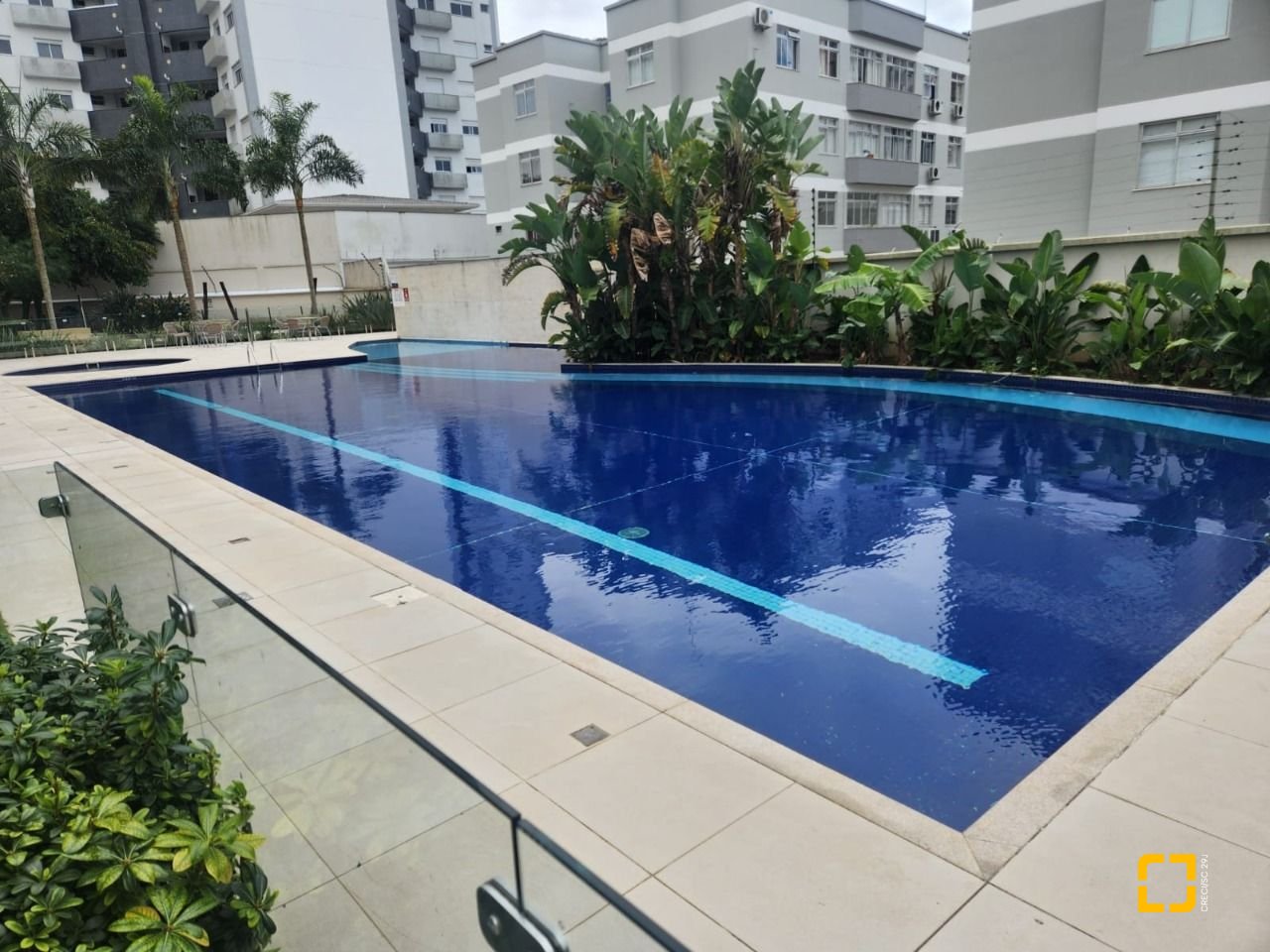 Apartamento com 170m², 6 quartos (sendo 2 suítes), 3 garagens, no bairro Itacorubi em Florianópolis