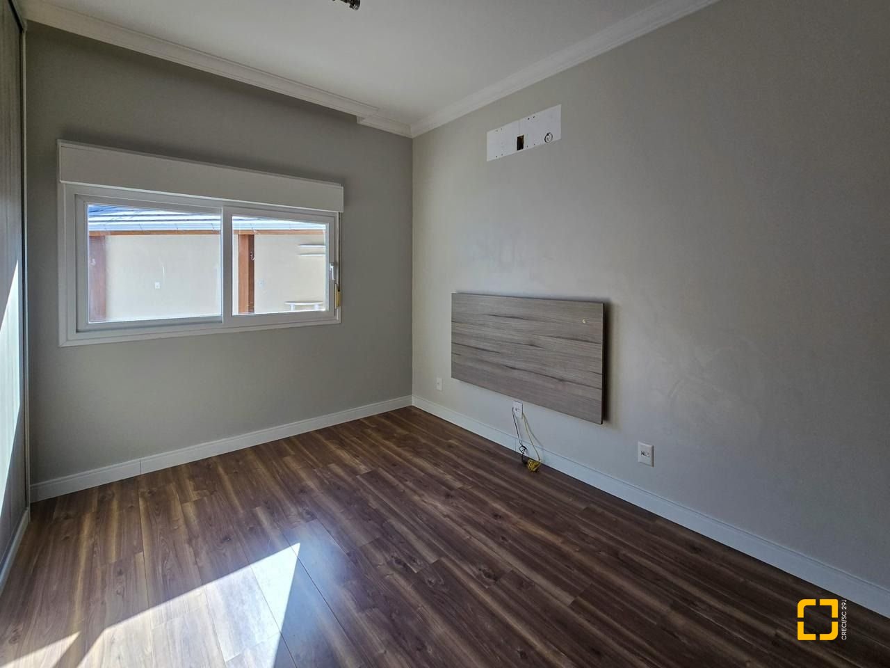 Casa com 173m², 4 quartos (sendo 1 suíte), 4 garagens, no bairro Campeche Sul em Florianópolis