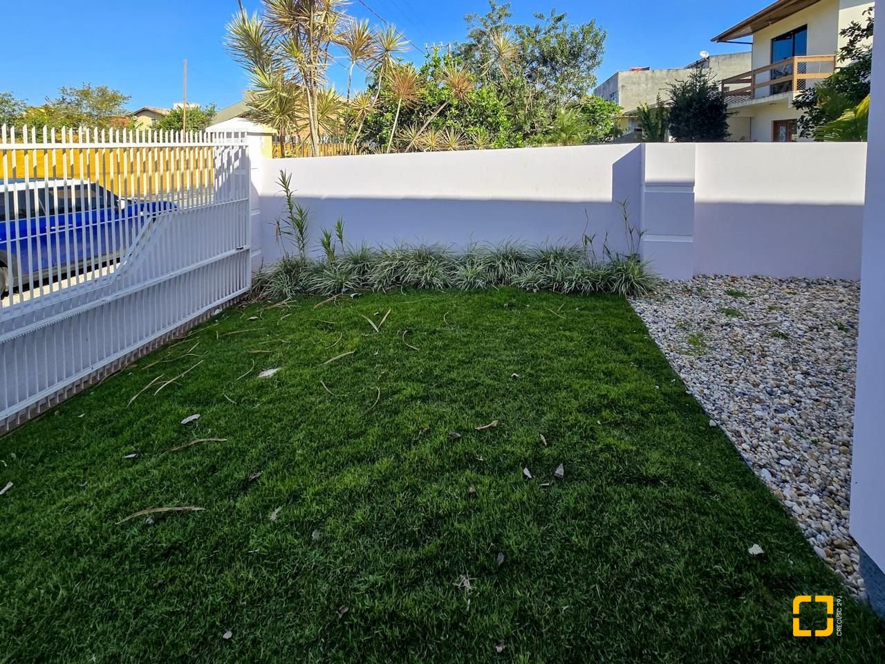 Casa com 173m², 4 quartos (sendo 1 suíte), 4 garagens, no bairro Campeche Sul em Florianópolis