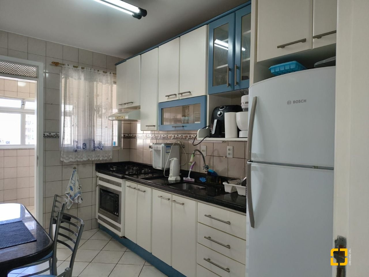 Apartamento com 91m², 3 quartos (sendo 1 suíte), 1 garagem, no bairro Campinas em São José