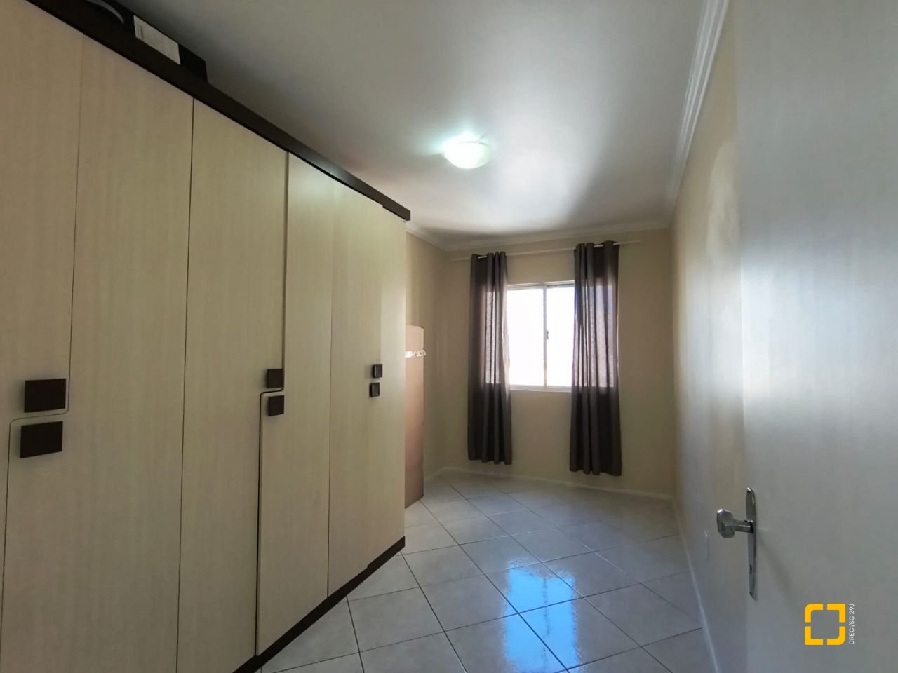 Apartamento com 91m², 3 quartos (sendo 1 suíte), 1 garagem, no bairro Campinas em São José