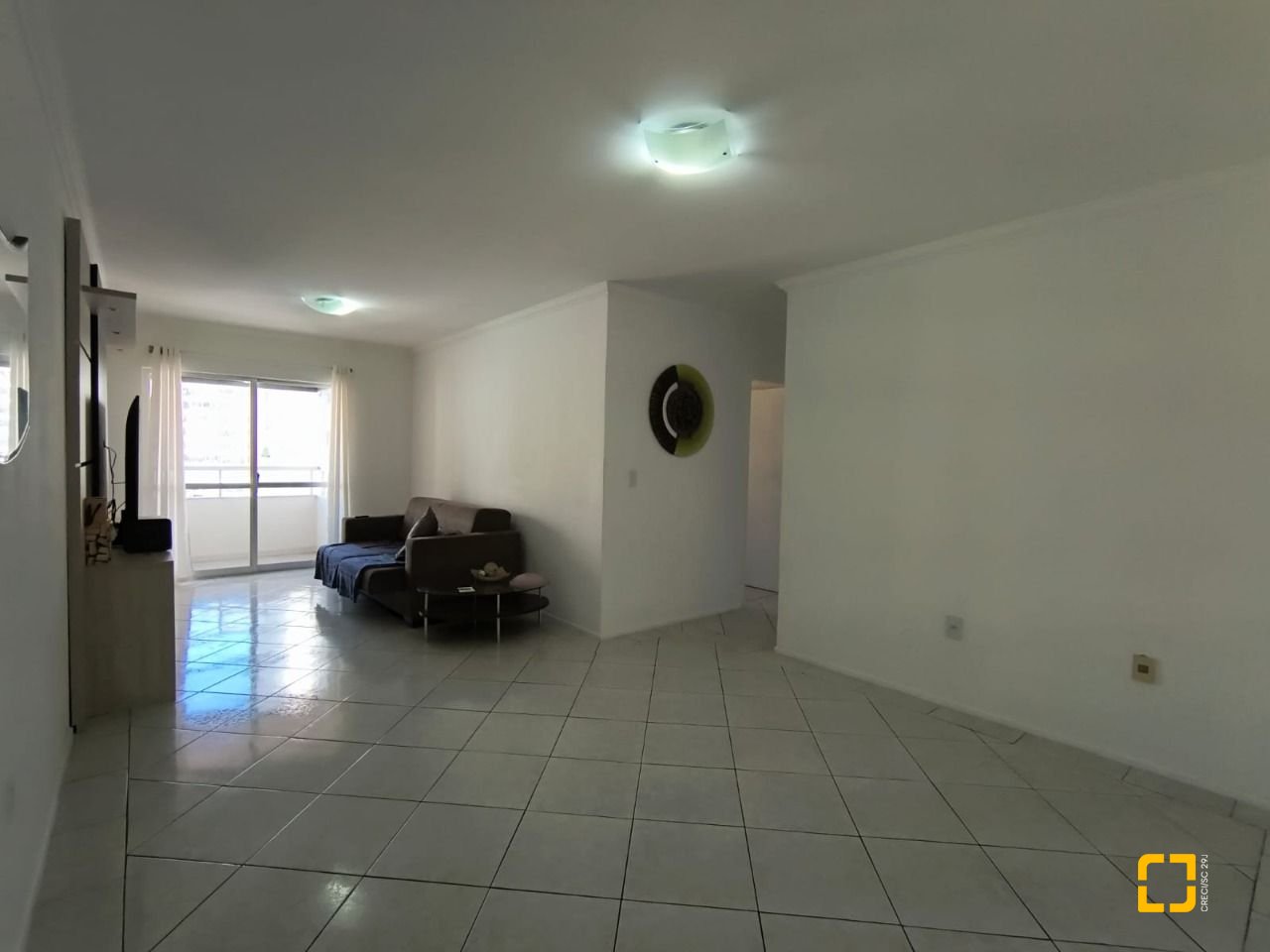 Apartamento com 91m², 3 quartos (sendo 1 suíte), 1 garagem, no bairro Campinas em São José