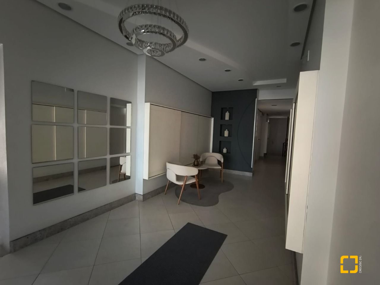 Apartamento com 91m², 3 quartos (sendo 1 suíte), 1 garagem, no bairro Campinas em São José