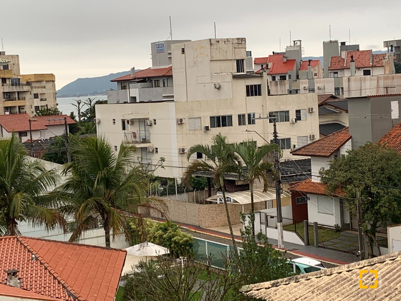 Cobertura com 105m², 2 quartos, 1 garagem, no bairro Canasvieiras em Florianópolis