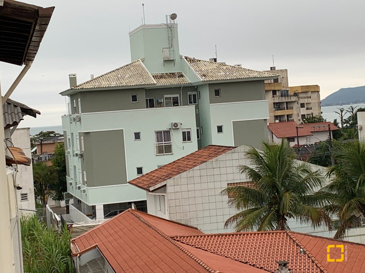 Cobertura com 105m², 2 quartos, 1 garagem, no bairro Canasvieiras em Florianópolis