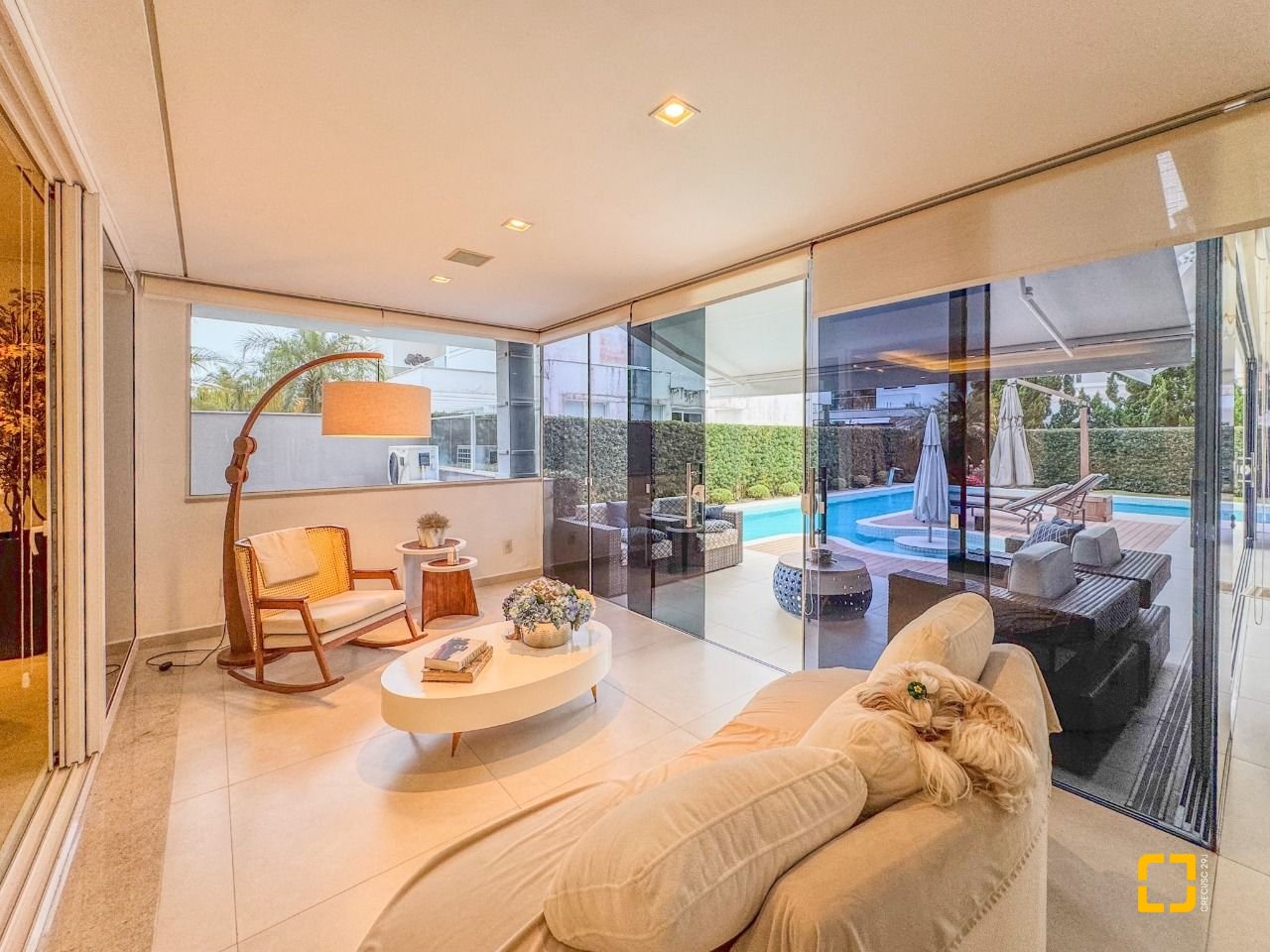 Casa de Condomínio com 890m², 10 quartos (sendo 5 suítes), 6 garagens, no bairro Jurerê Internacional em Florianópolis