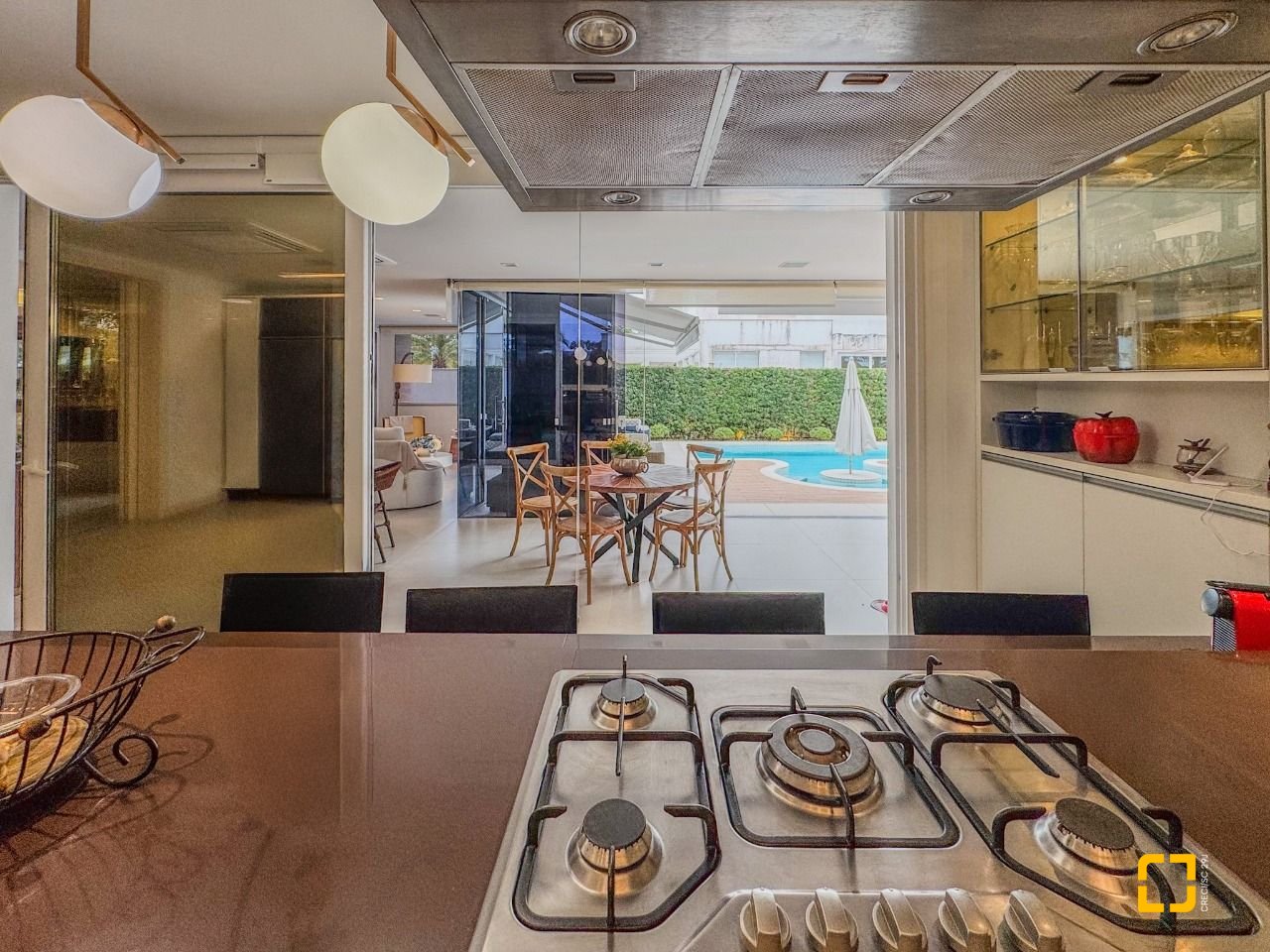 Casa de Condomínio com 890m², 10 quartos (sendo 5 suítes), 6 garagens, no bairro Jurerê Internacional em Florianópolis