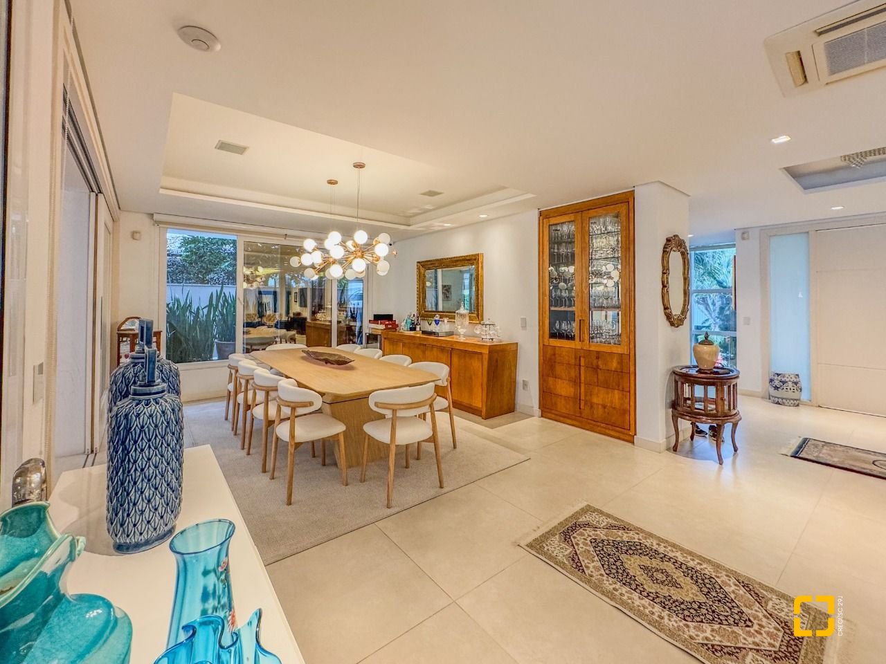 Casa de Condomínio com 890m², 10 quartos (sendo 5 suítes), 6 garagens, no bairro Jurerê Internacional em Florianópolis