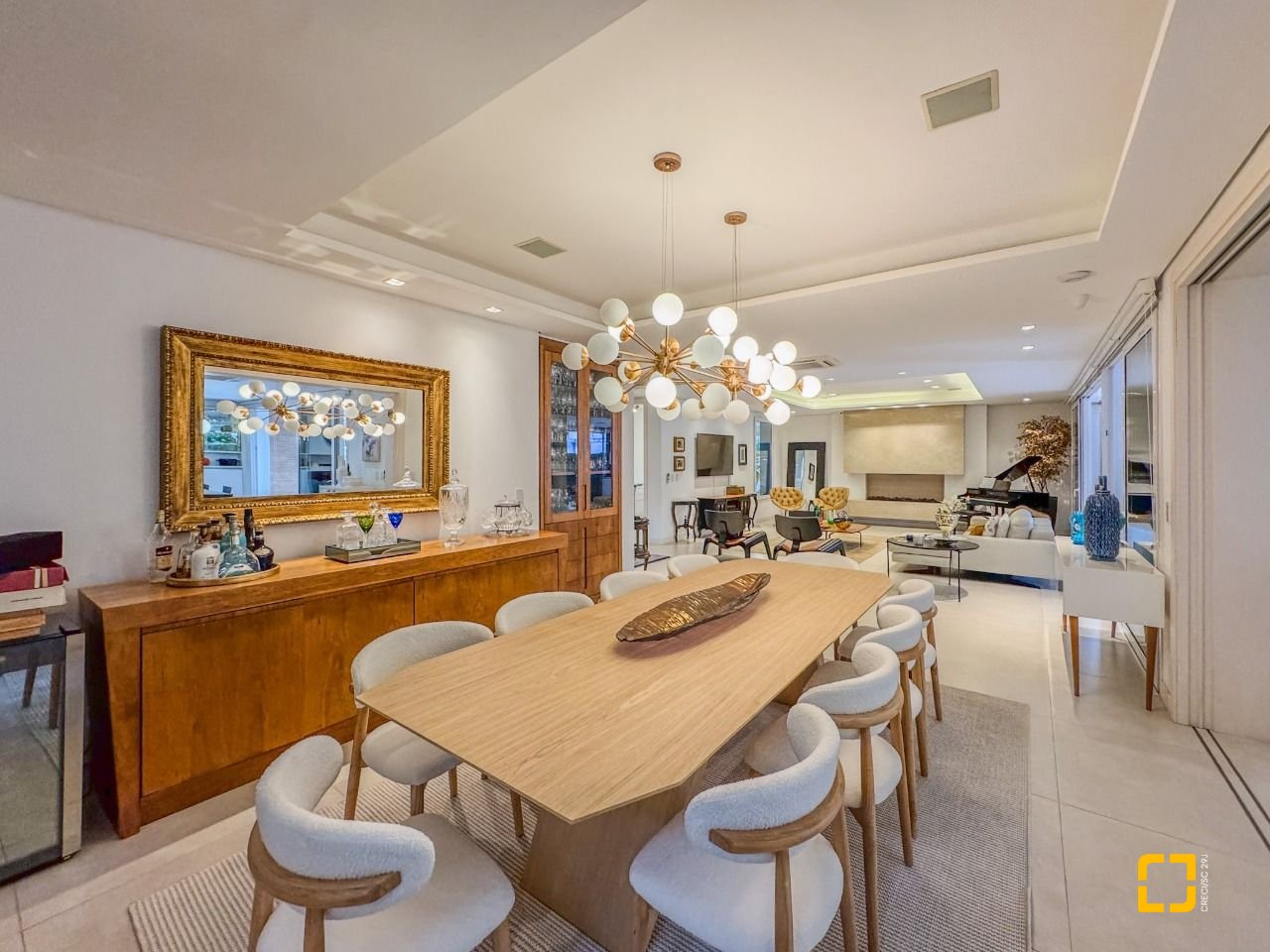 Casa de Condomínio com 890m², 10 quartos (sendo 5 suítes), 6 garagens, no bairro Jurerê Internacional em Florianópolis
